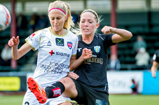 Rosengårds Line Röddik Hansen och Göteborgs Elin