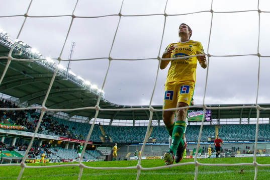 Ljungskiles Hannes Stiller deppar
