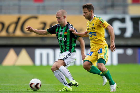 GAIS Sebastian Starke Hedlund mot Ljungskiles Admir Bajrovic
