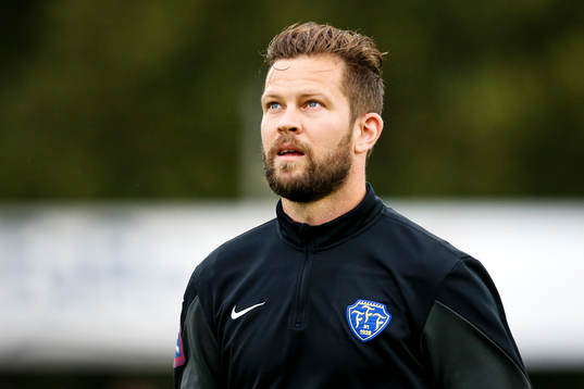 Falkenbergs David Svensson före fotbollsmatchen i