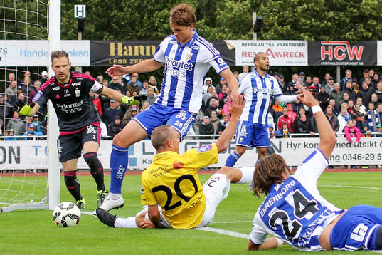 Falkenbergs Carl Wede och IFK Göteborgs Tom Pettersson
