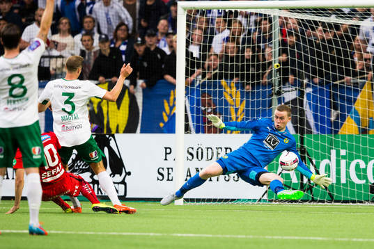Norrköpings Emir Kujovic gör 1-0 för Norrköping bakom