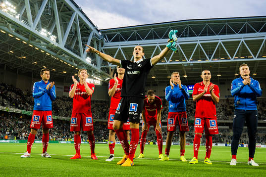 Norrköpings målvakt David Mitov Nilsson och hans
