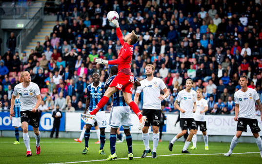 Örebros målvakt Oscar Jansson