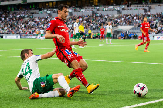 Hammarbys Måns Söderqvist och Norrköpings Nikola Tkalcic