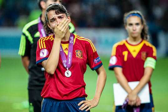 Spaniens spelare deppar
