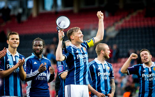 Djurgårdens Emil Bergström jublar