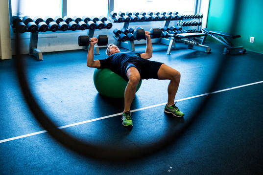 Rögles Lars Volden i gymmet