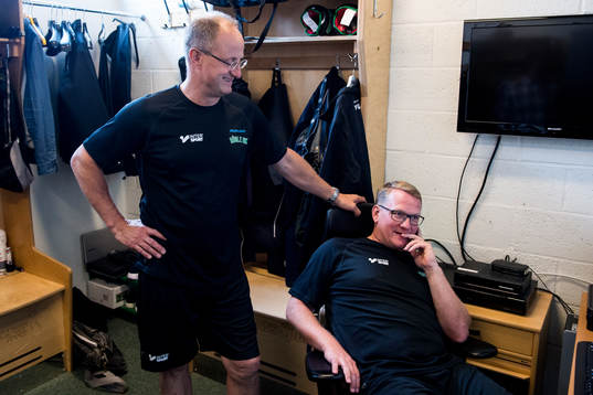 Rögles tränare Anders Eldebrink och Magnus Bogren