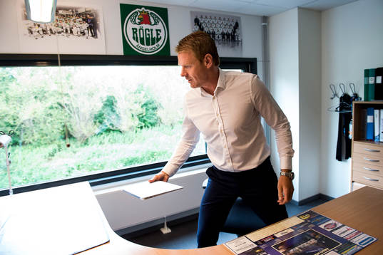 Rögles nya klubbdirektör Marcus Thuresson på sitt kontor