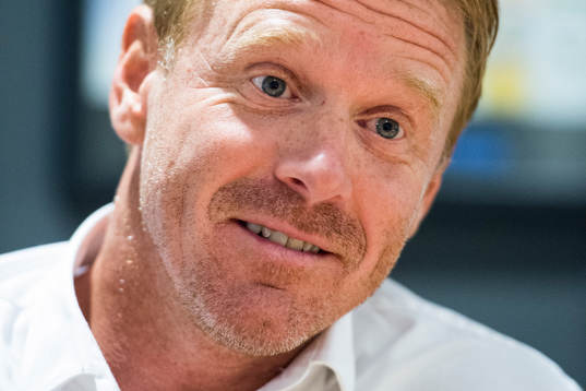 Rögle nya klubbdirektör Marcus Thuresson ler