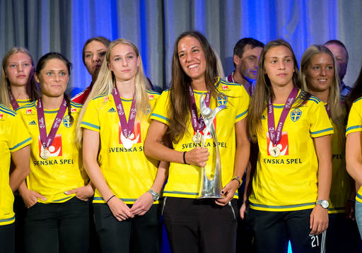 Sveriges F19-spelare hyllas för sitt EM-guld i fotboll vid