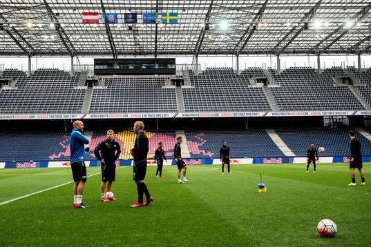 Malmö FFs assisterande tränare Olof Persson, Oscar