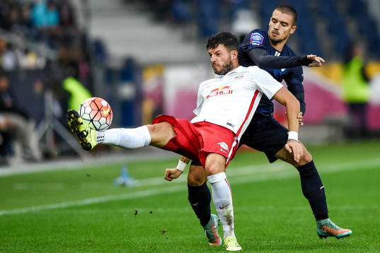 Salzburgs Marco Djuricin och Malmö FFs Vladimir Rodic