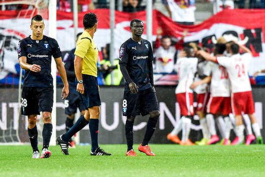 Malmö FFs Nikola Djurjic och Enock Kofi Adu deppar