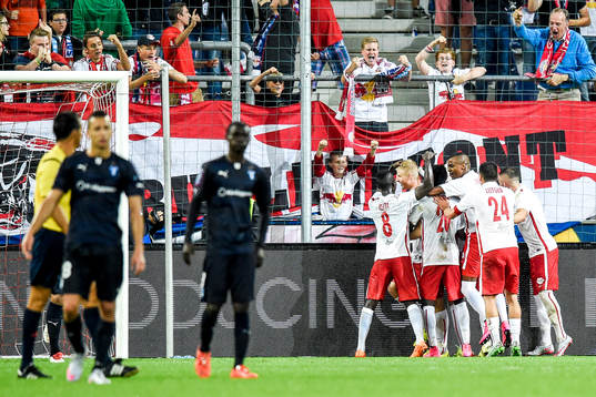 Salzburgs spelare firar