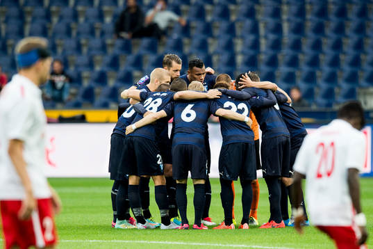 Malmö FFs spelare taggar till