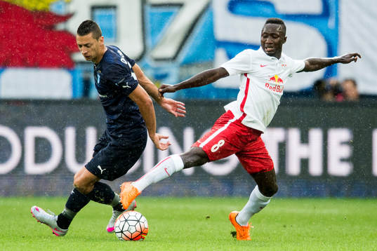 Malmö FFs Nikola Djurjic och Salzburgs Naby Keita