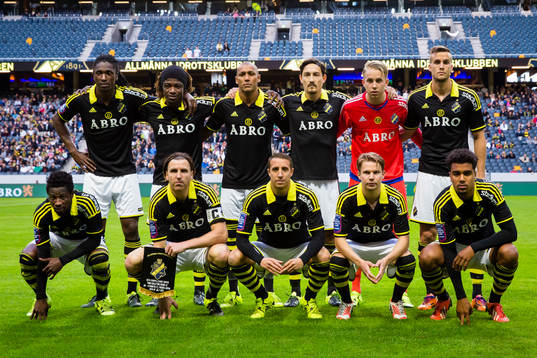 s startelva, från v.ö. Dickson Etuhu, Mohamed Bangura,