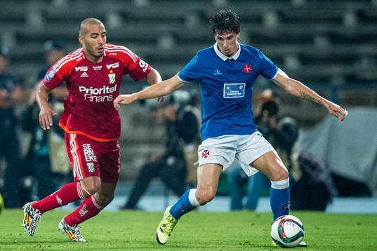 IFK Göteborgs Haitam Aleesami jagar Belenenses Fábio