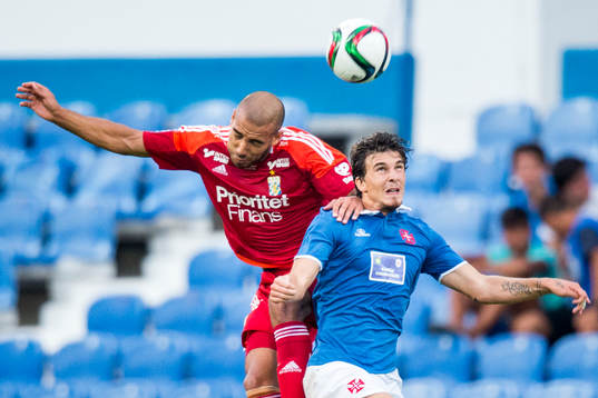 IFK Göteborgs Haitam Aleesami och Belenenses Fábio