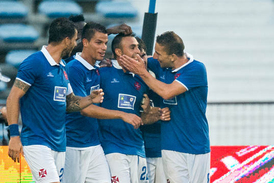 Belenenses firar Carlos Martins som gjort 2-0