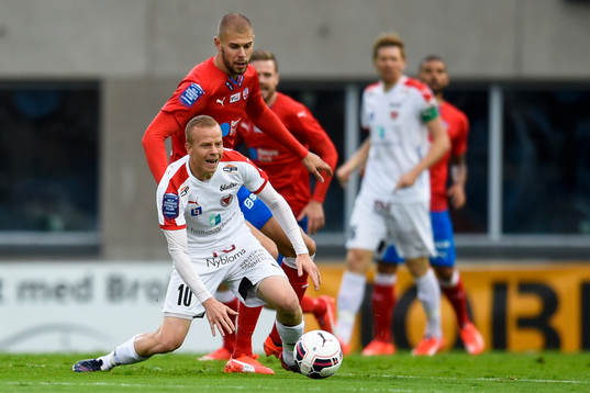 Helsingborgs Robin Simovic och Kalmars Tobias Eriksson