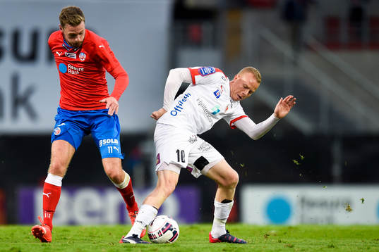 Helsingborgs Arnór Smárason ochKalmars Tobias Eriksson