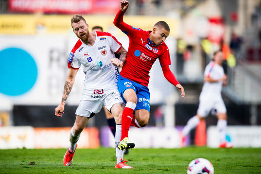 Kalmars Marcus Nilsson och Helsingborgs Jordan Larsson
