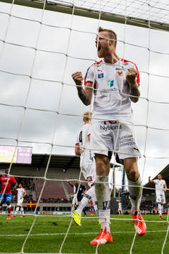 Kalmars Marcus Nilsson jublar