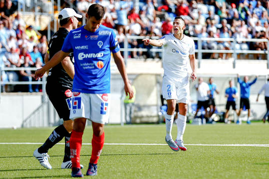Malmö FFs Nikola Djurjic firar kvitteringsmålet 2-2