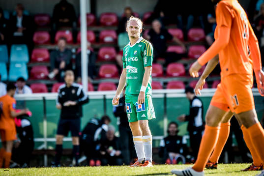 Ljungskiles Jonas Lindberg deppar
