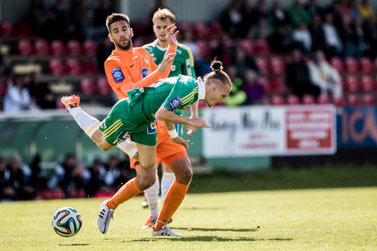 Athletics Uros Delic tacklar Ljungskiles Jonas Lindberg
