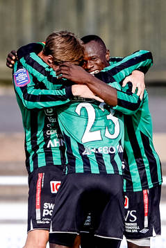 Varbergs Nsima Peter firar 2-0