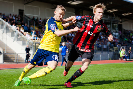 Ängelholms Piotr Johansson och Brommapojkarnas Jonathan