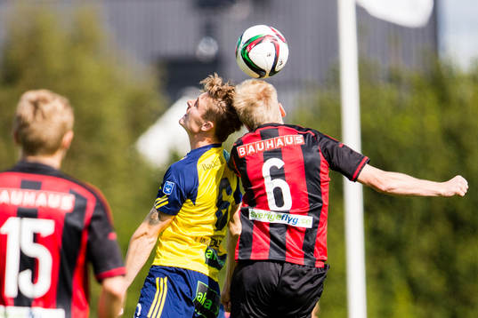 Ängelholms Marcus Bergholtz och Brommapojkarnas Gustav