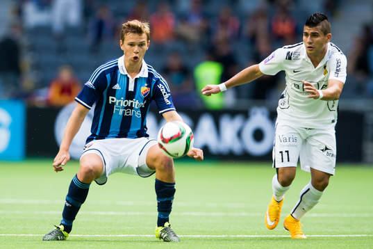 Djurgårdens Jesper Karlström och Häckens Paulo de