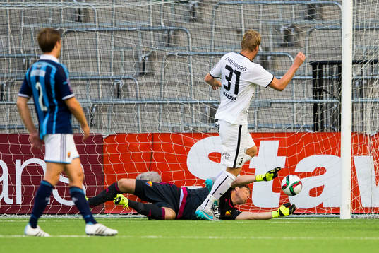 Häckens Michiel Hemmen kvitterar för Häcken till 1-1