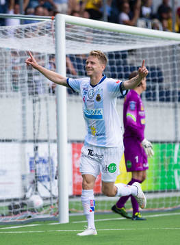 Gefles Johan Bertilsson jublar