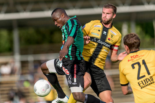 Varbergs Nsima Peter och Frej Täbys Johannes Gustafsson