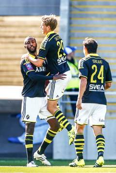 s spelare firar 0-2 av Henok Goitom