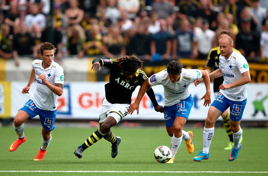s Mohamed Bangura och Norrköpings David Boo Wiklander