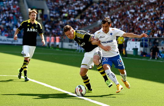 s Haukur Hauksson och Norrköpings Nikola Tkalcic