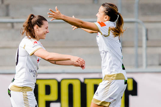 FC Rosengårds Ramona Bachman firar sitt mål