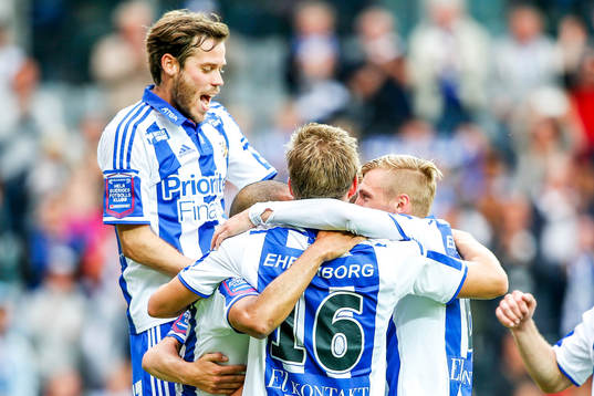 IFK Göteborgs spelare firar 3-0