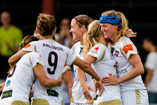 FC Rosengårds Kirsten van de Ven jublar