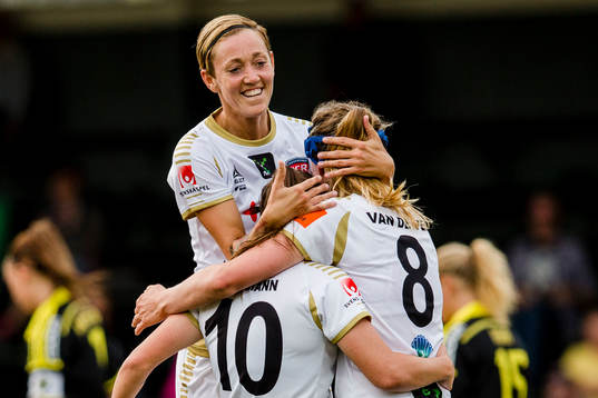 Bläddra bland fler bilder av Fotboll, Damallsvenskan, Rosengård - AIK