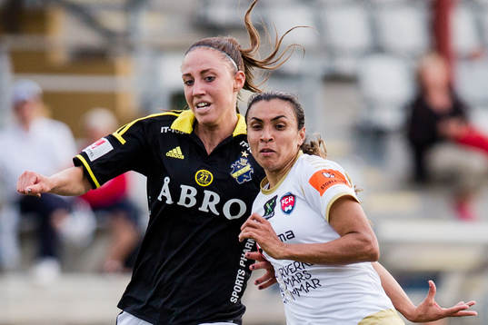 AIKs Petra Andersson och FC Rosengårds Marta Viera Da