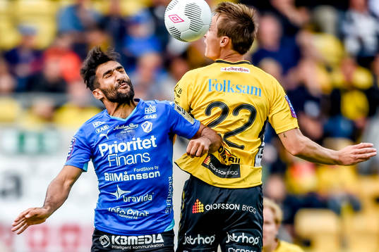 Nickduell mellan Halmstads Mohammed Ali Khan och Elfsborgs