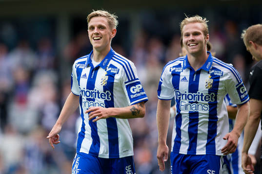 IFK Göteborgs Sören Rieks och Gustav Engvall jublar